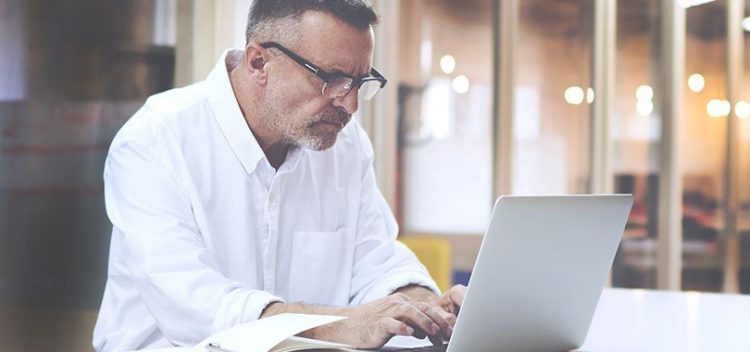 Comment trouver un emploi après 50 ans ?