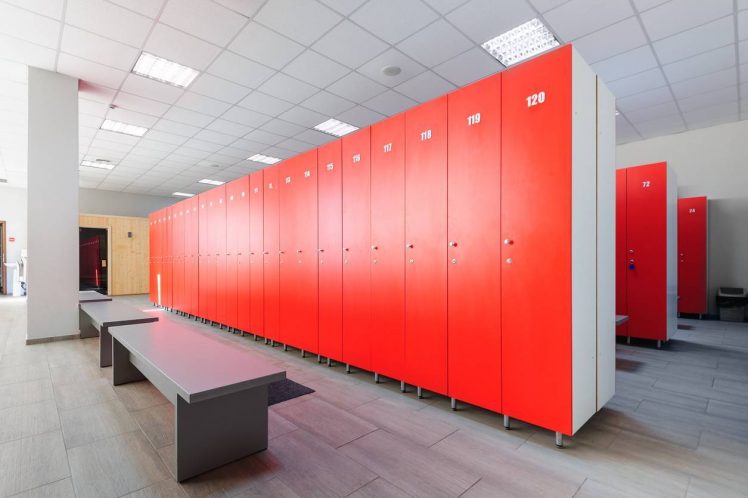 vestiaires salle de sport