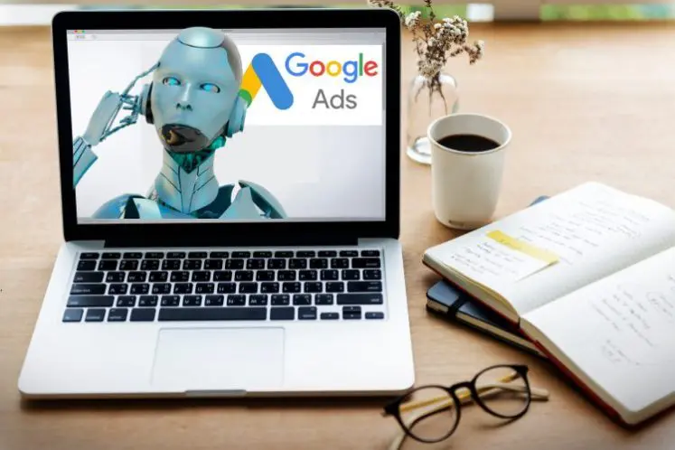 Robot chatgpt reflechissant a google ads