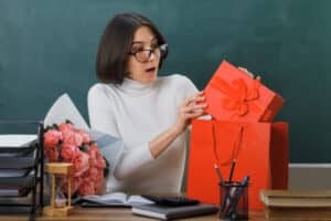 Offrez des cadeaux pour les enfants des salariés