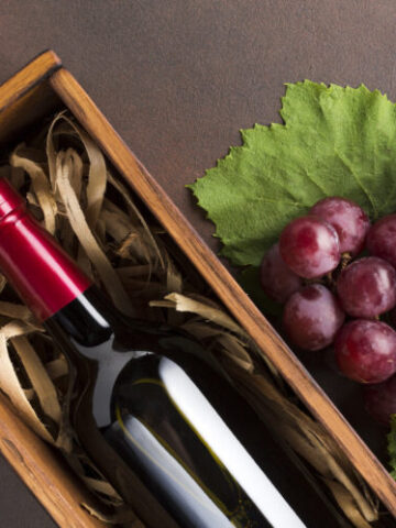 Un coffret de vin comme cadeau d'entreprise : bonne idée ?